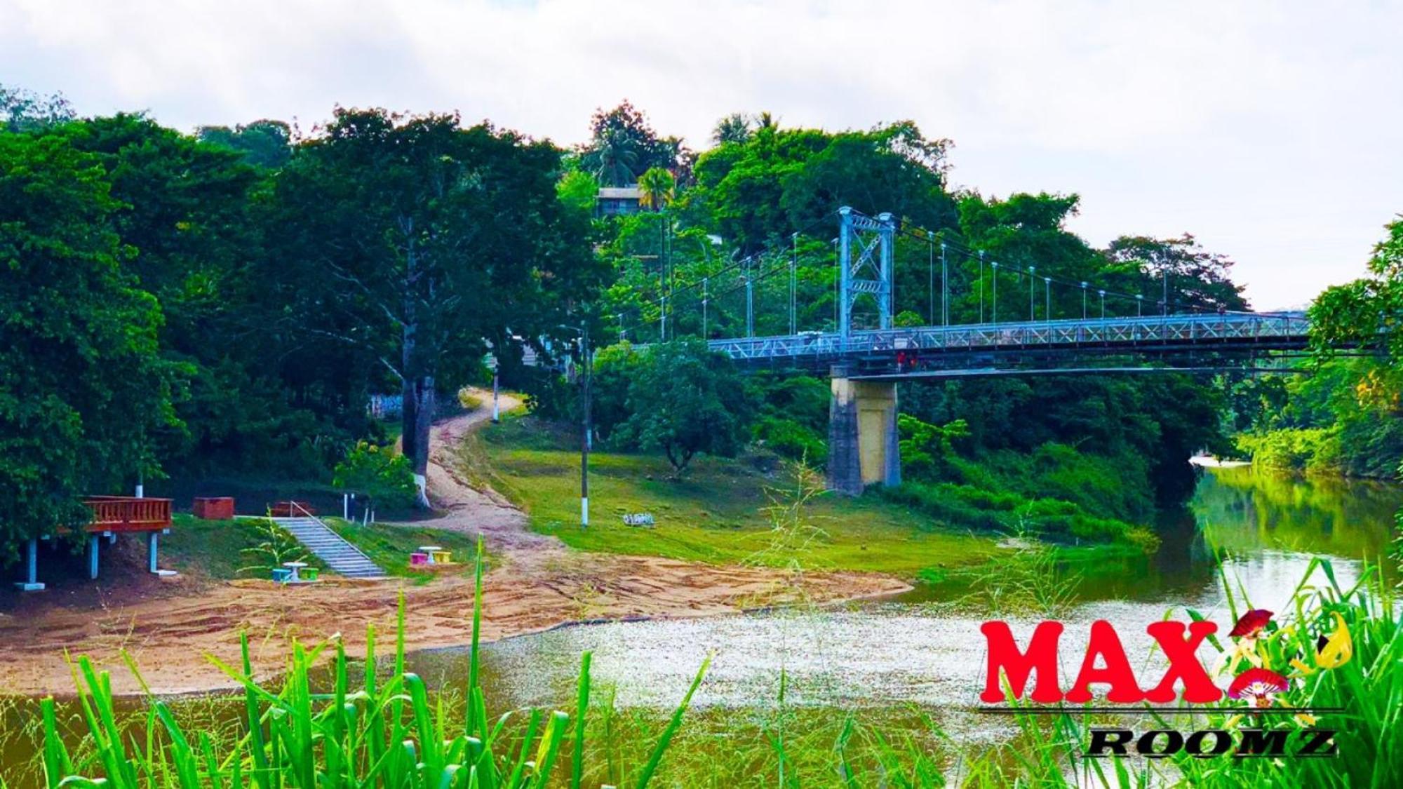 Maxroomz San Ignacio Exterior photo